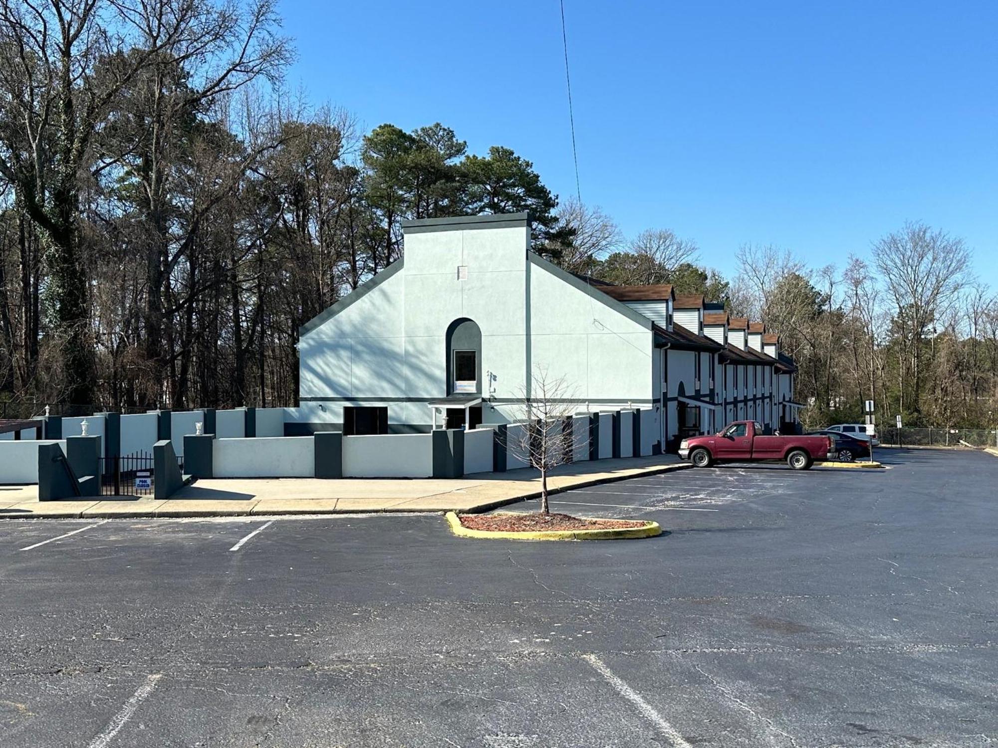 Dumbarton Hometowne Studios By Red Roof Richmond, Va - W Broad St מראה חיצוני תמונה