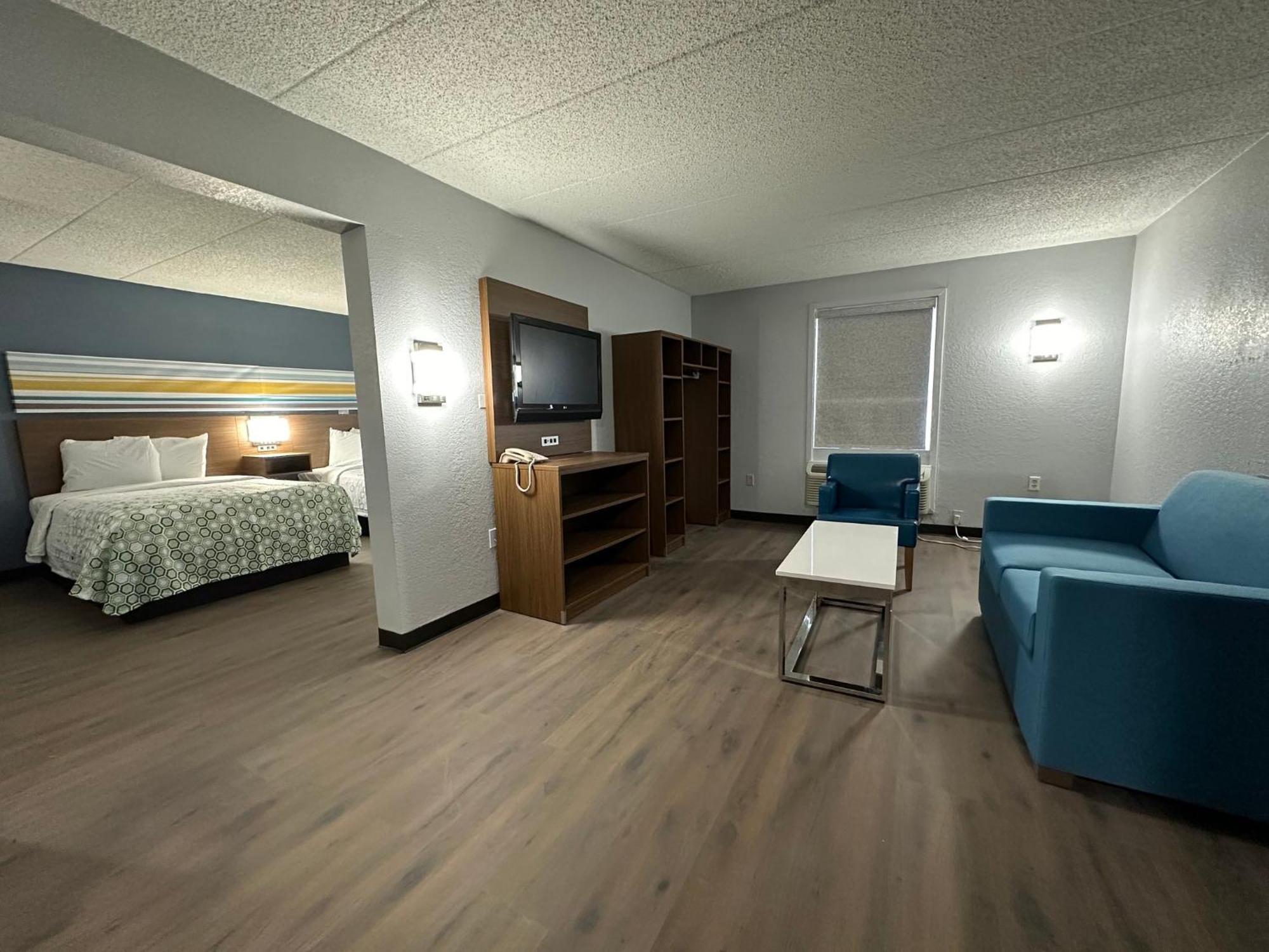 Dumbarton Hometowne Studios By Red Roof Richmond, Va - W Broad St מראה חיצוני תמונה